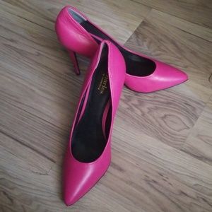Pink heels